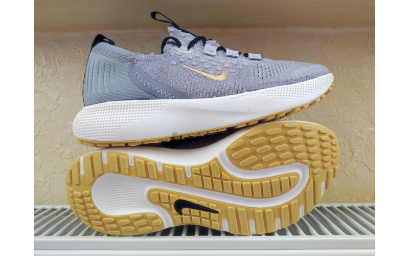 Кросівки Nike React Escape Run Flyknit DC4269 003